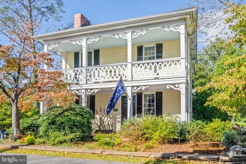 $797,500 | 609 Main Street, Washington, VA 22747