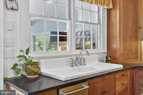 $797,500 | 609 Main Street, Washington, VA 22747