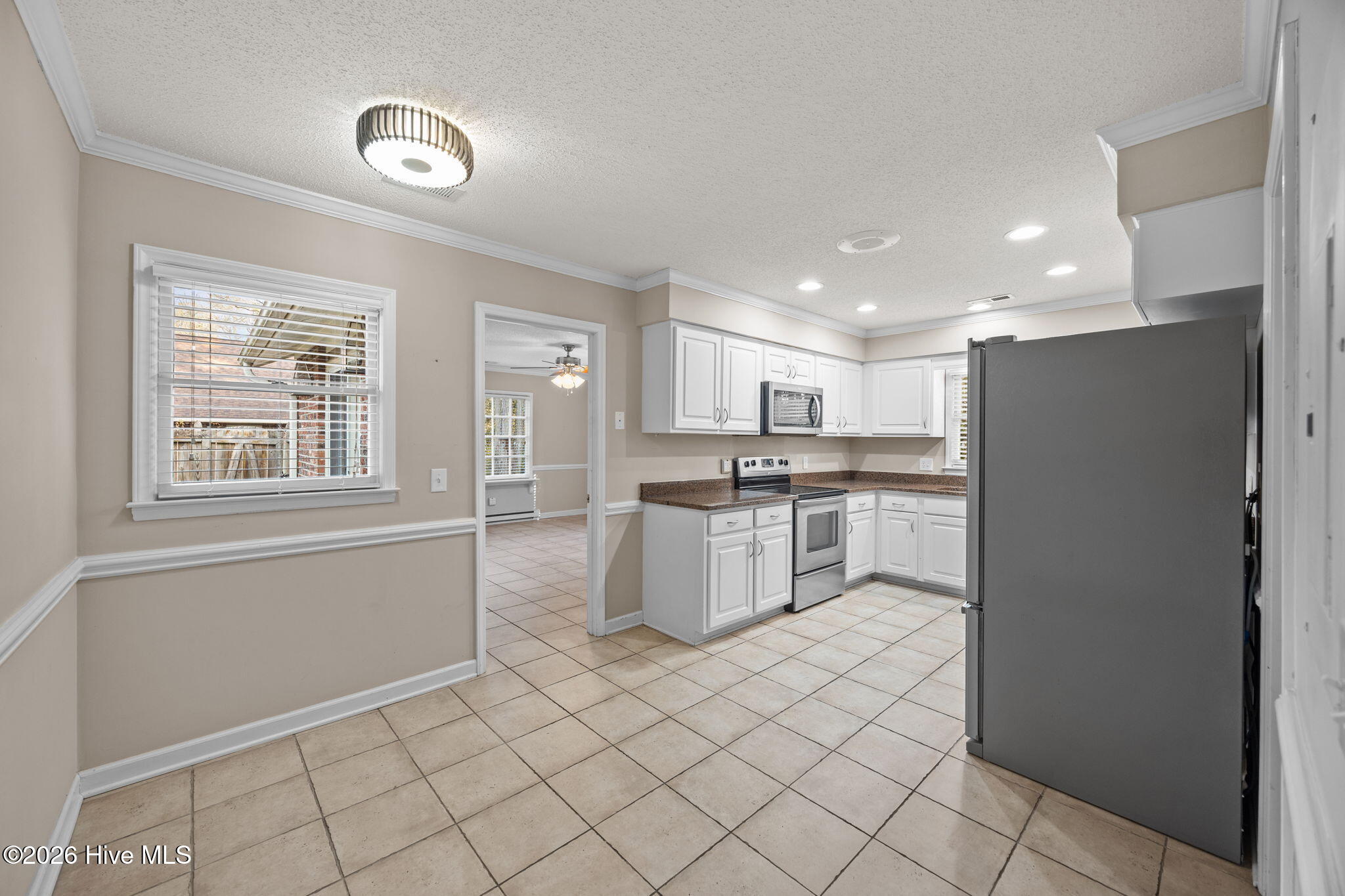 1983 Quail Ridge Road, Unit G Greenville, NC 27858 - Photo 11 of 35 19-web-or-mls-BLS_0024