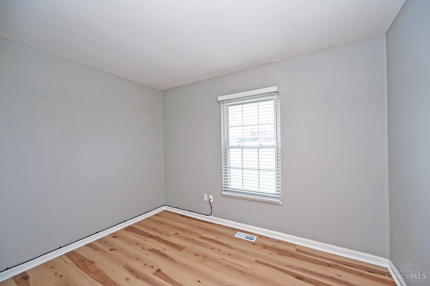 11992 Pippin Road Cincinnati, OH 45231 - Photo 21 of 28 Gallery Image 21