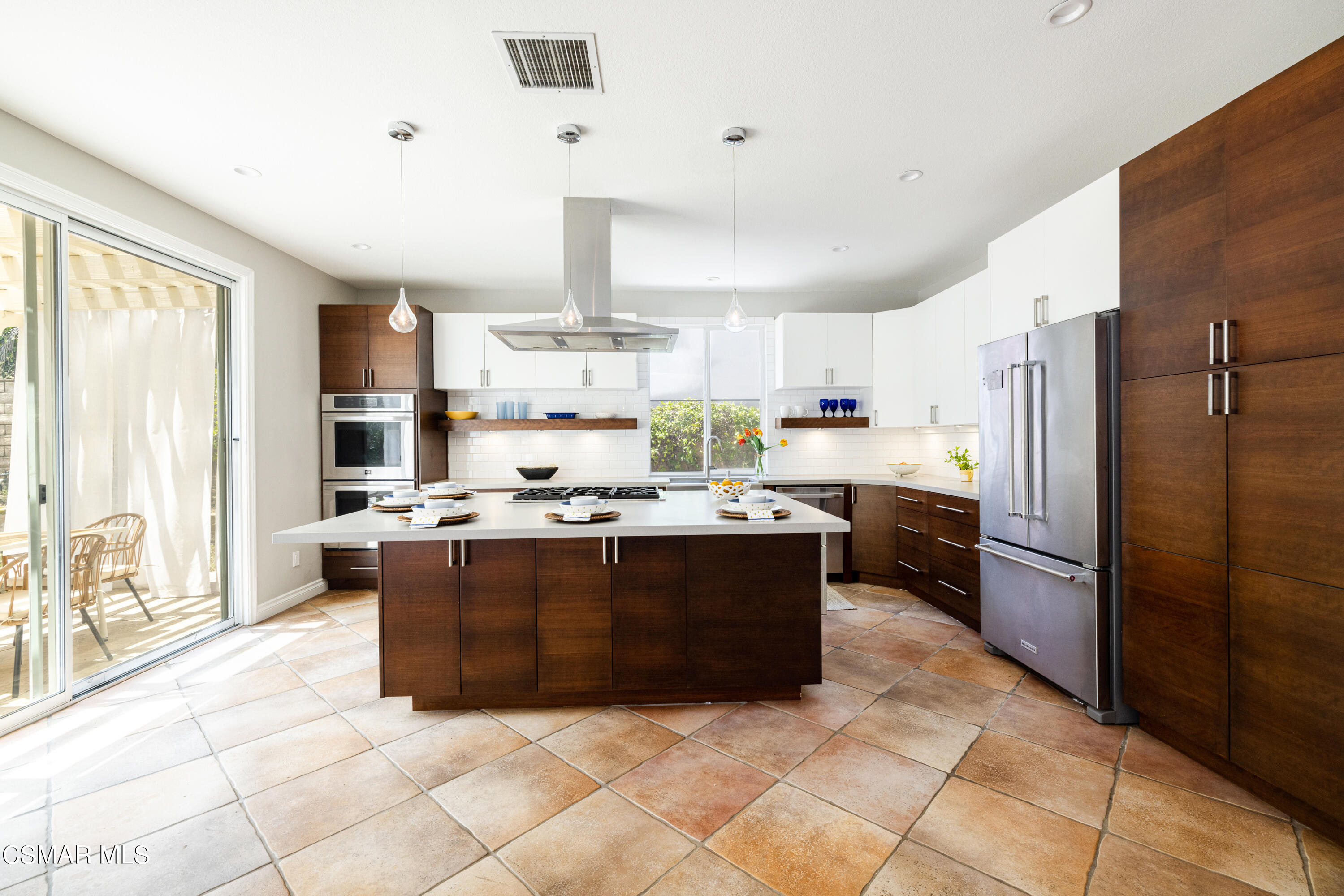 110 Park Hill Road Simi Valley, CA 93065 - Photo 12 of 36 a large kitchen with a large counter top appliances and cabinets
