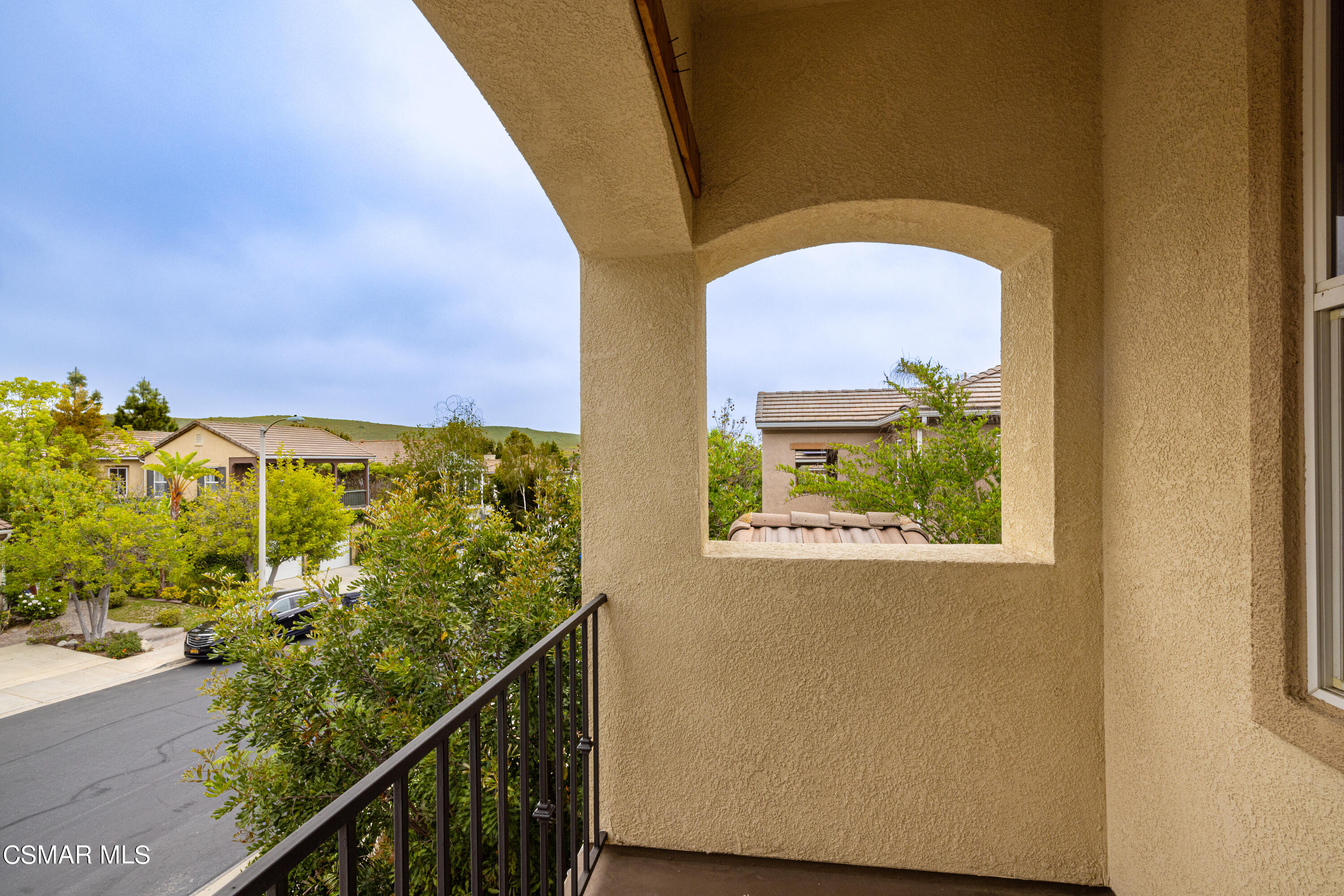 110 Park Hill Road Simi Valley, CA 93065 - Photo 20 of 36 a view of a balcony