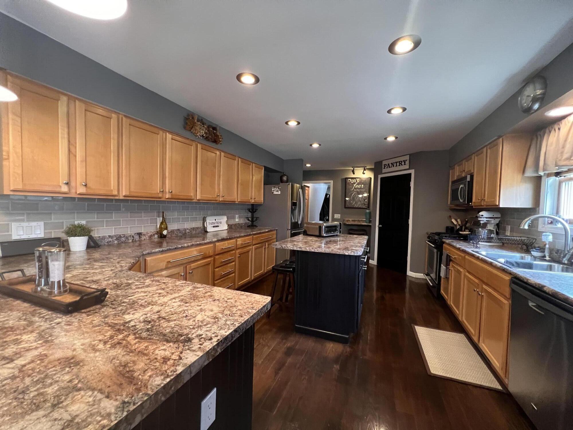 3760 Genesee Road Jonesville, MI 49250 - Photo 12 of 46 7692A714-203E-4A61-83DC-DBBDEC46D4A2