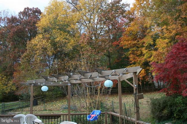 5127 Pheasant Ridge Road Fairfax, VA 22030 - Photo 16 of 28 Exterior (Rear)
