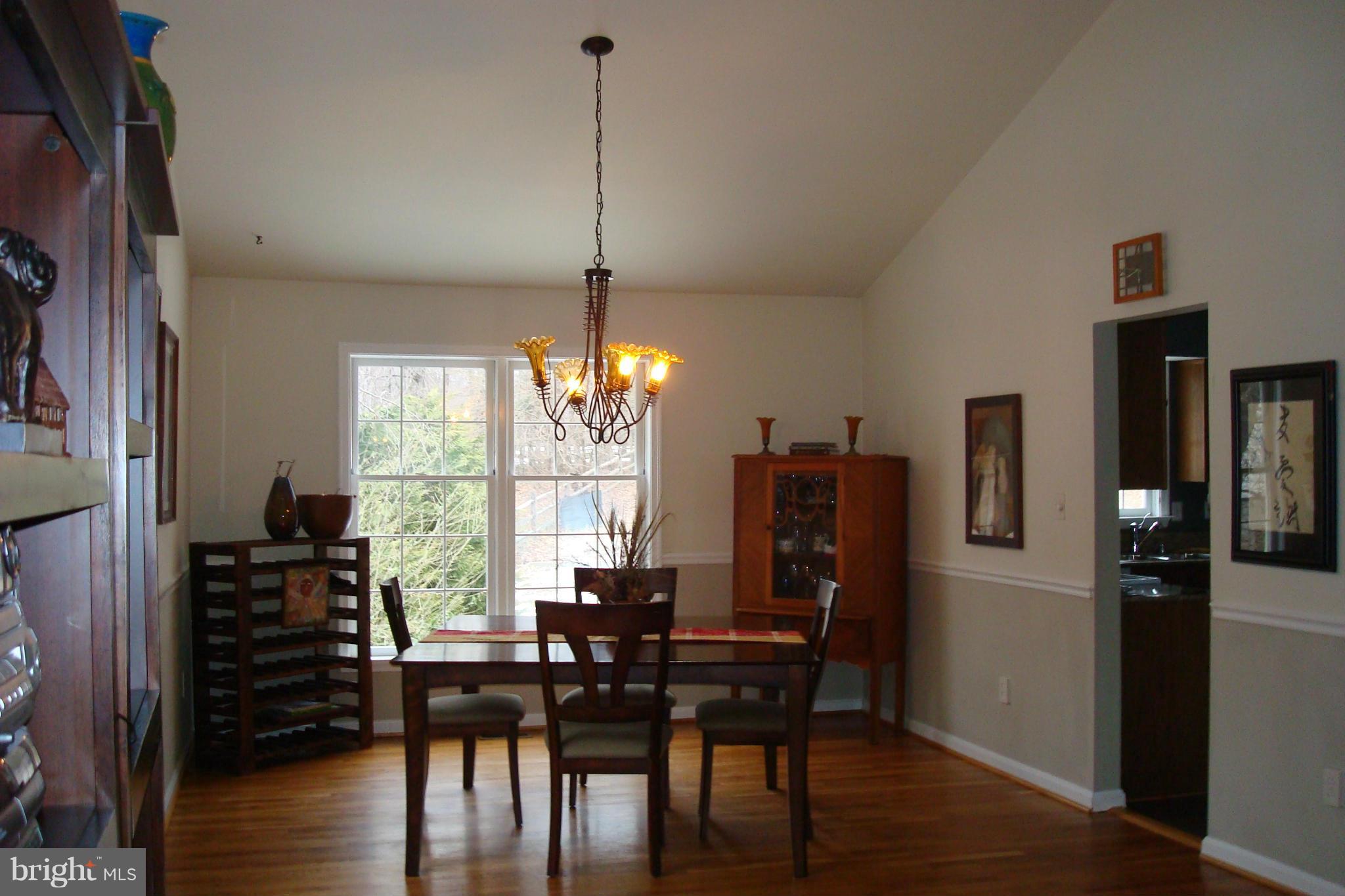 5127 Pheasant Ridge Road Fairfax, VA 22030 - Photo 9 of 28 Dining Room