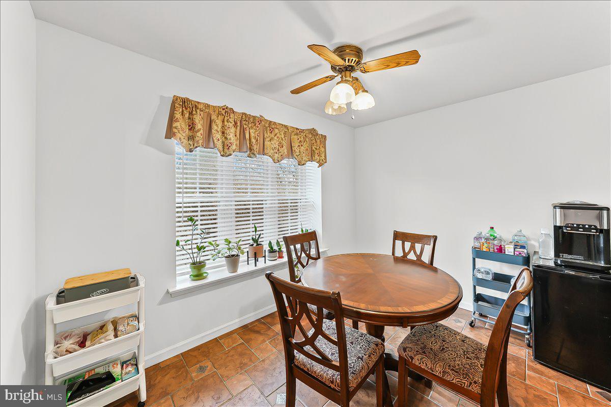 1356 Putnam Boulevard, Unit 9 Wallingford, PA 19086 - Photo 3 of 27