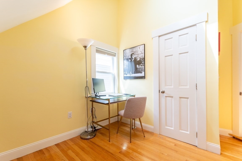 28 Holyoke Road, Unit 3 Somerville, MA 02144 - Photo 24 of 39 Gallery Image 24