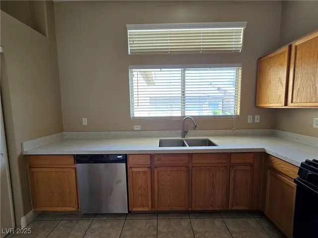 $2,000 | 4749 Big Draw Drive, North Las Vegas, NV 89031