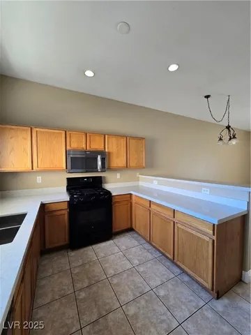 $2,000 | 4749 Big Draw Drive, North Las Vegas, NV 89031