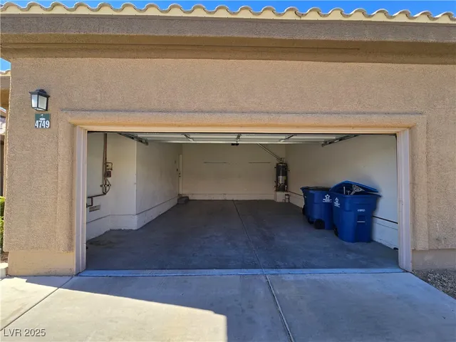 $2,000 | 4749 Big Draw Drive, North Las Vegas, NV 89031