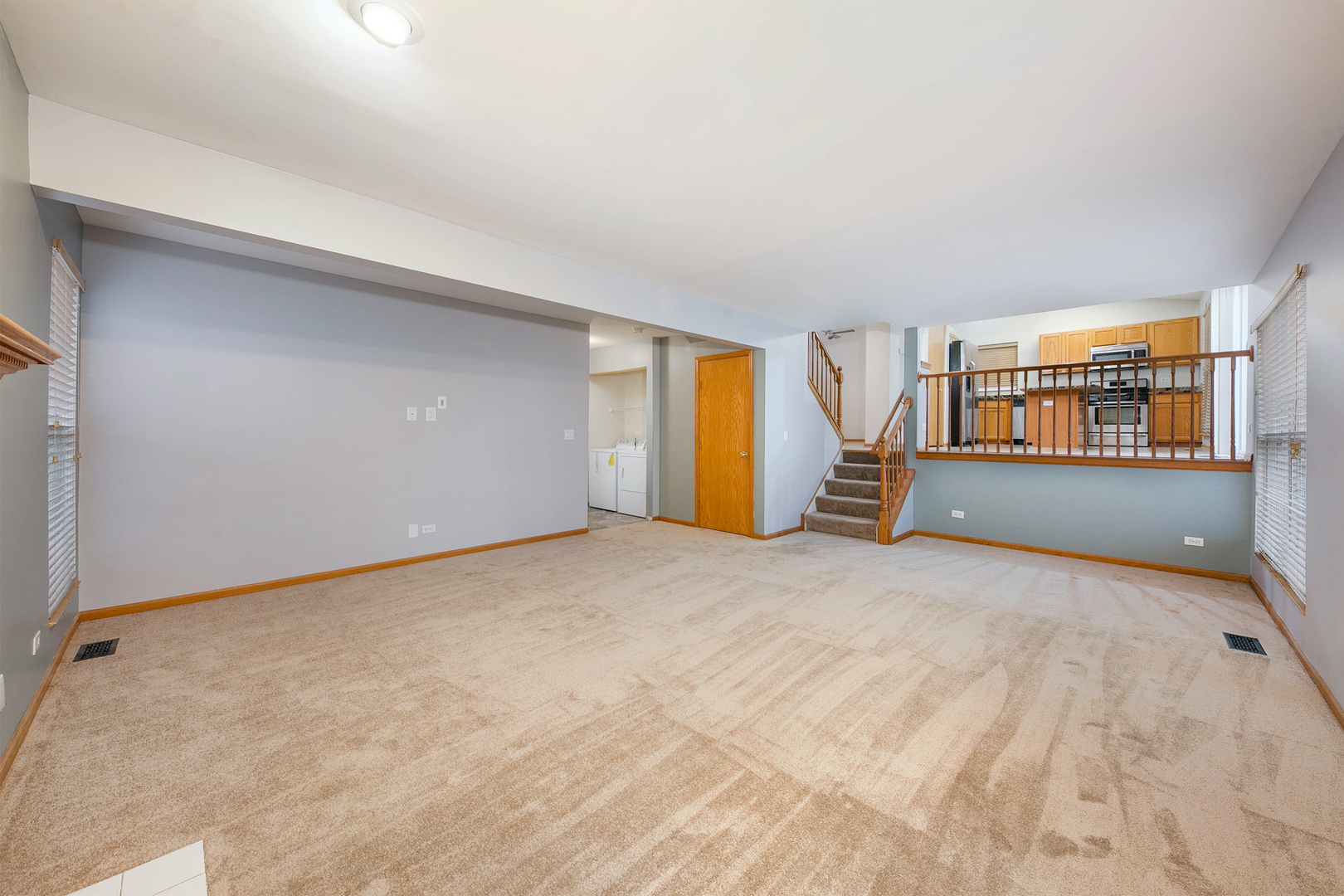 448 Bluebird Drive Bolingbrook, IL 60440 - Photo 9 of 20 a view of an empty room with a window