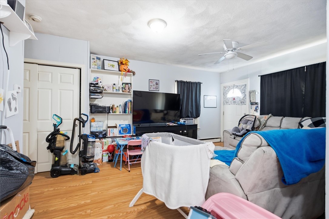 44 Warwick Road Pawtucket, RI 02861 - Photo 8 of 50