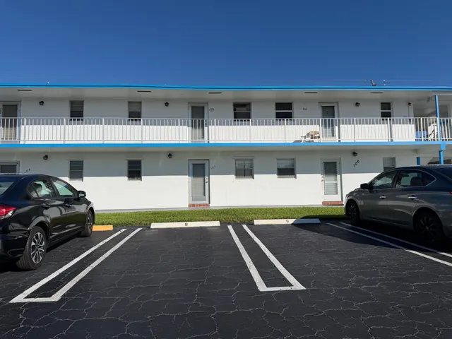 $1,375 | 1113 Lake Terrace, Unit 205, Boynton Beach, FL 33426