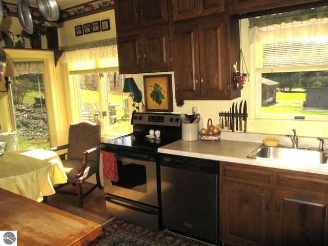 6544 East Hoxie Road Cedar, MI 49621 - Photo 14 of 34 1783727-13.JPG
