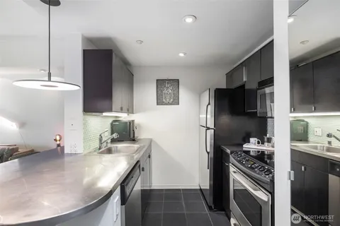 $465,000 | 1415 2nd Avenue, Unit 2108, Seattle, WA 98101