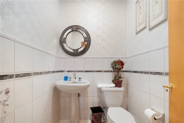 $5,900 | 633 Chestnut Hill Road, Glocester, RI 02814