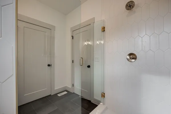 $415,000 | 899 Cherokee Blvd., Unit 125, Chattanooga, TN 37405