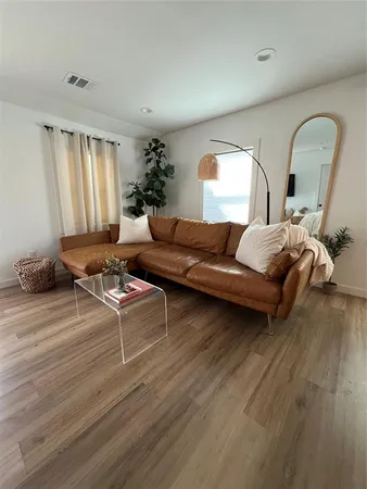 $2,550 | 1007 Gallagher Street, Dallas, TX 75212