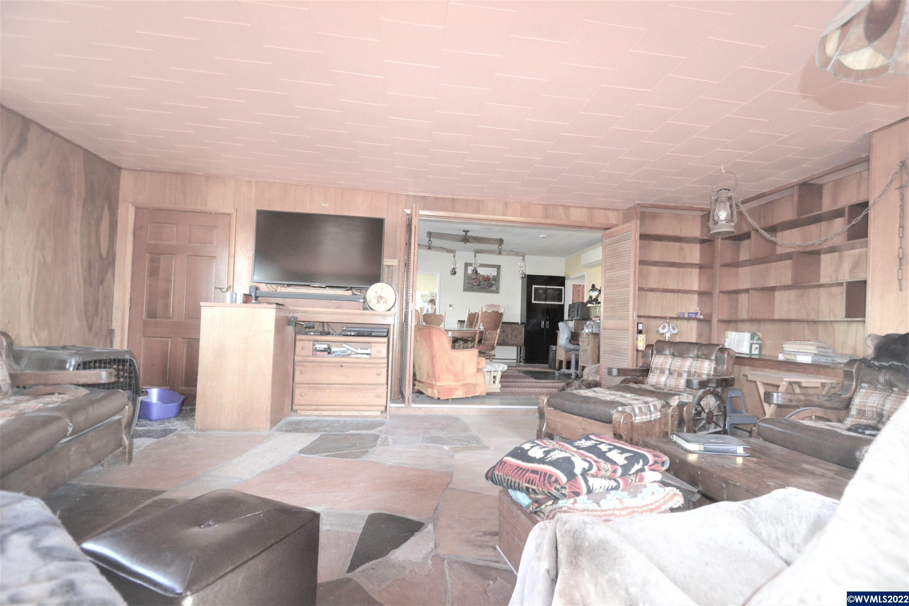 31685 Country Road Tangent, OR 97389 - Photo 3 of 29