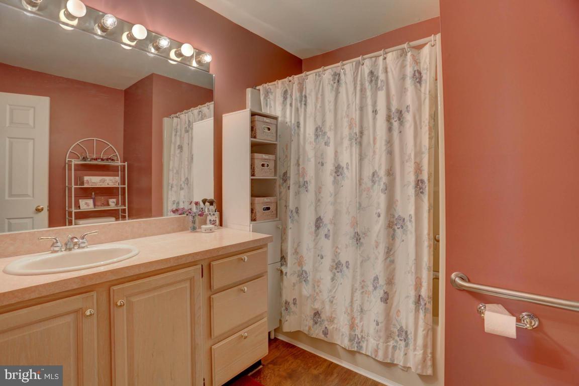 20 Amberly Way Lititz, PA 17543 - Photo 15 of 34