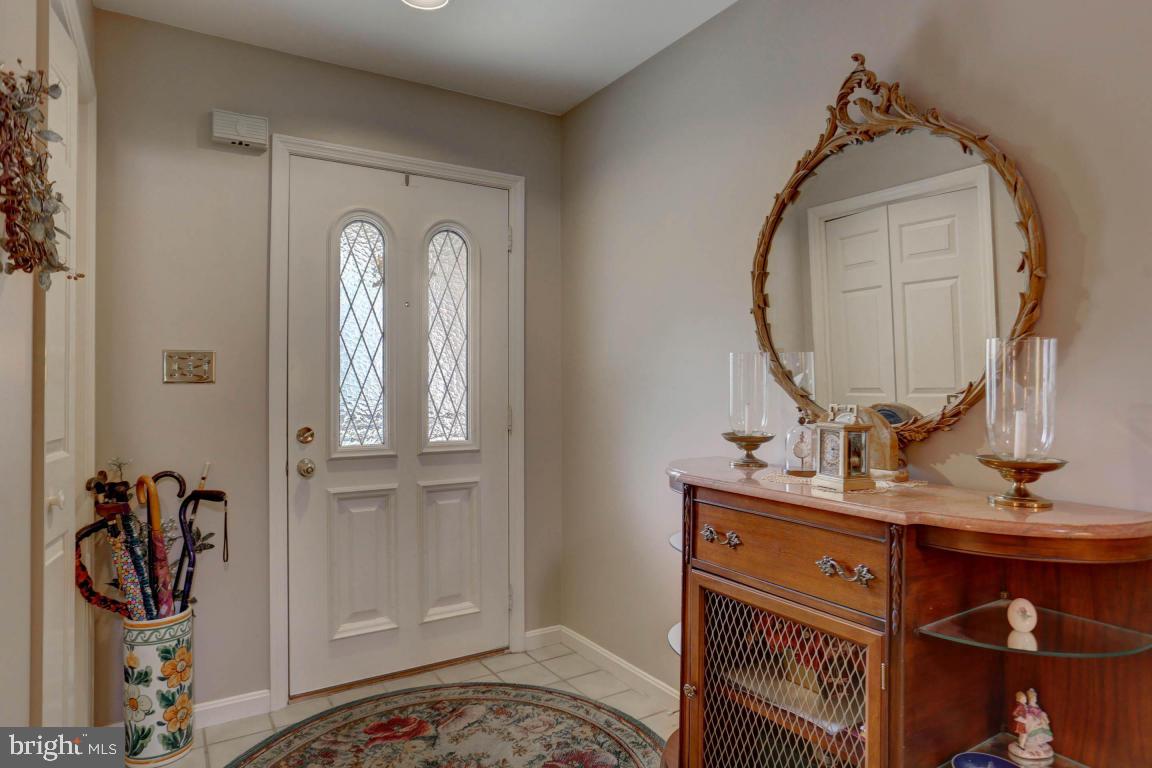 20 Amberly Way Lititz, PA 17543 - Photo 4 of 34