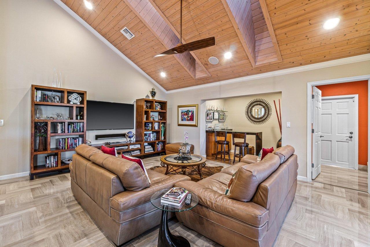 10719 Stonebridge Boulevard Boca Raton, FL 33498 - Photo 29 of 55 Family Room