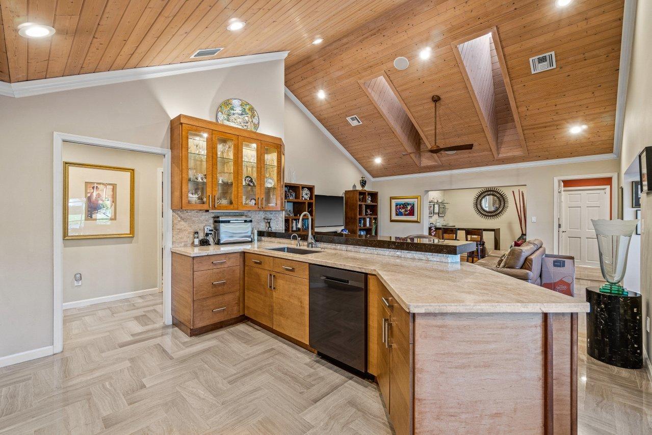 10719 Stonebridge Boulevard Boca Raton, FL 33498 - Photo 8 of 55 Kitchen