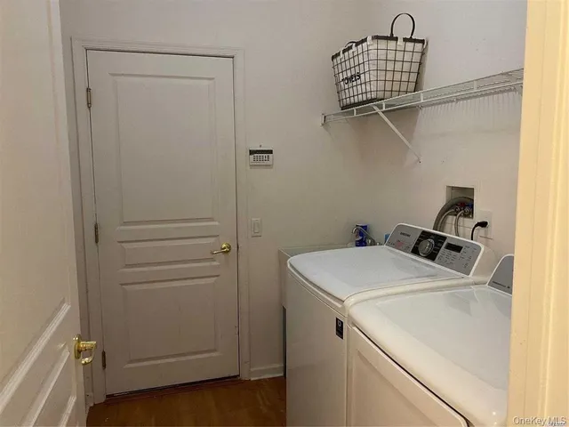 $4,300 | 87 Louden Loop, Mount Sinai, NY 11766