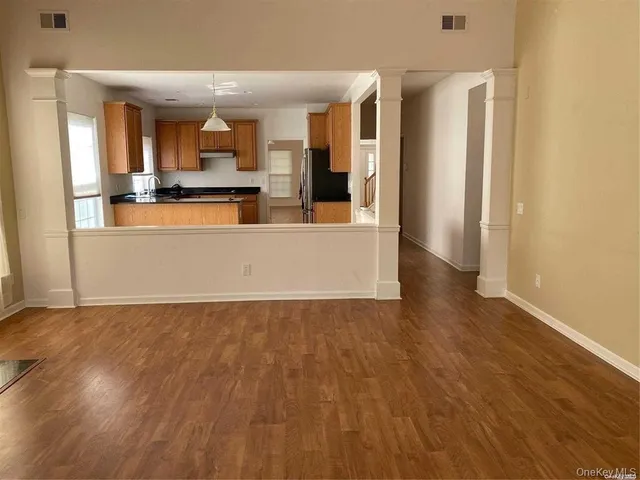 $4,300 | 87 Louden Loop, Mount Sinai, NY 11766