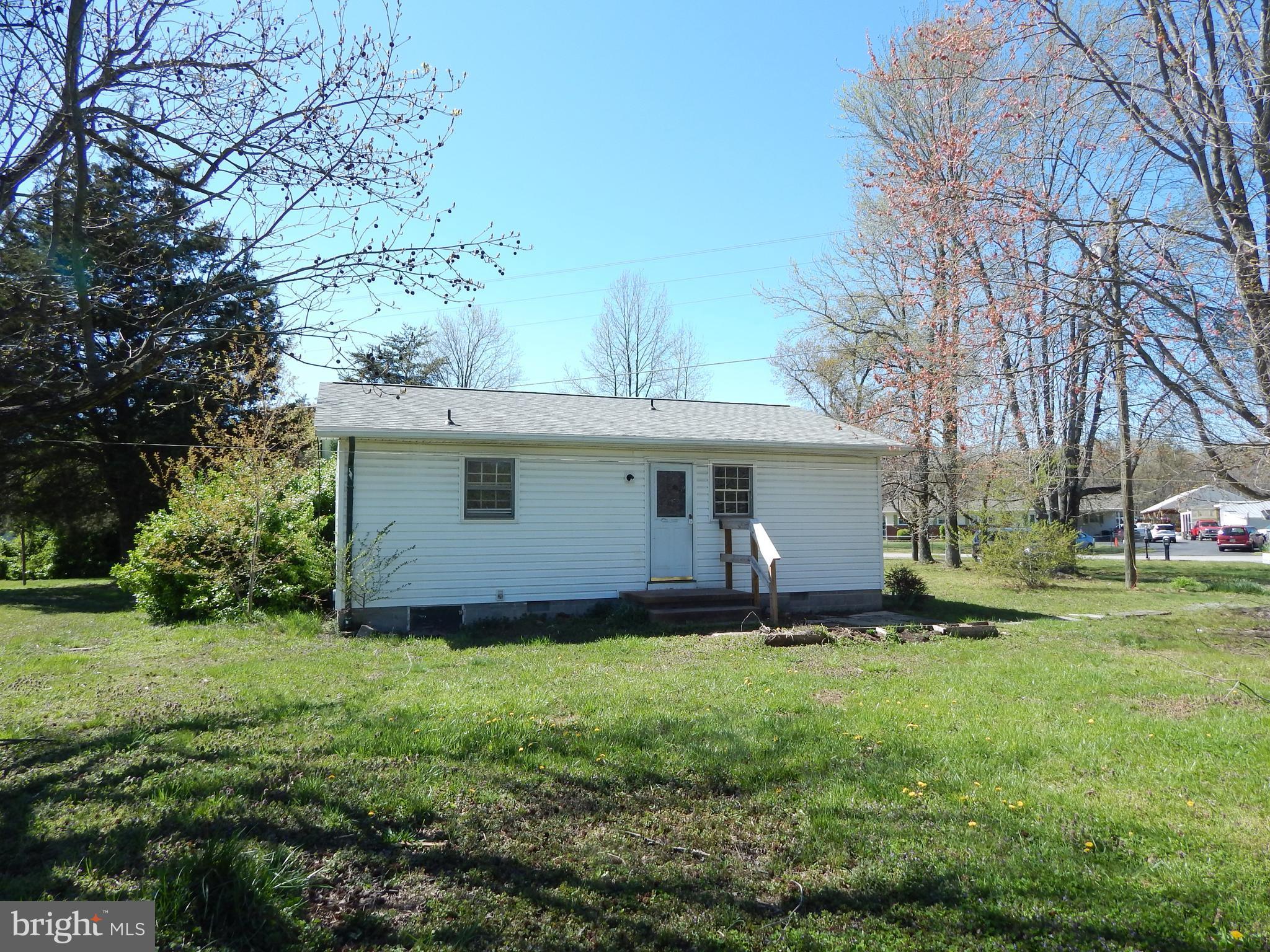 6513 South Roxbury Mill Road Woodford, VA 22580 - Photo 14 of 14 Exterior (Rear)