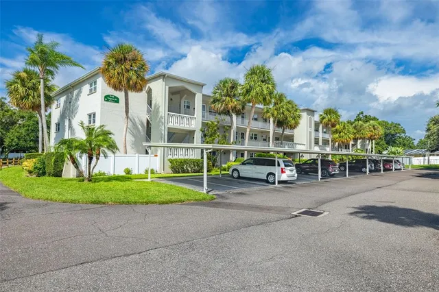 $1,650 | 946 Virginia Street, Unit 207, Dunedin, FL 34698