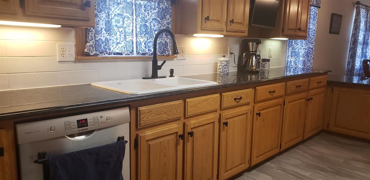 11904 Range Road Perkins, OK 74059 - Photo 3 of 31 Gallery Image 3