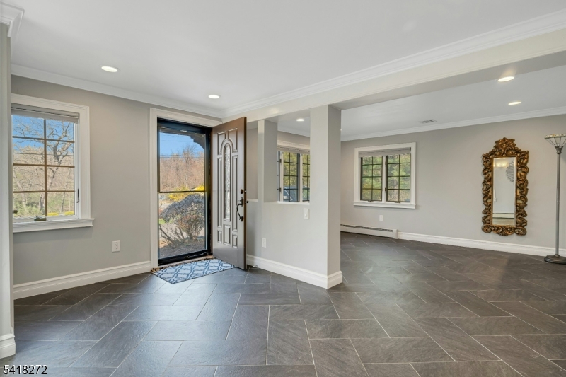 21 Hewlett Road Montville, NJ 07082 - Photo 4 of 47