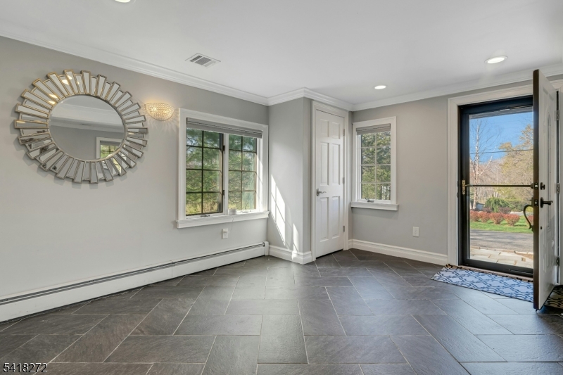 21 Hewlett Road Montville, NJ 07082 - Photo 5 of 47