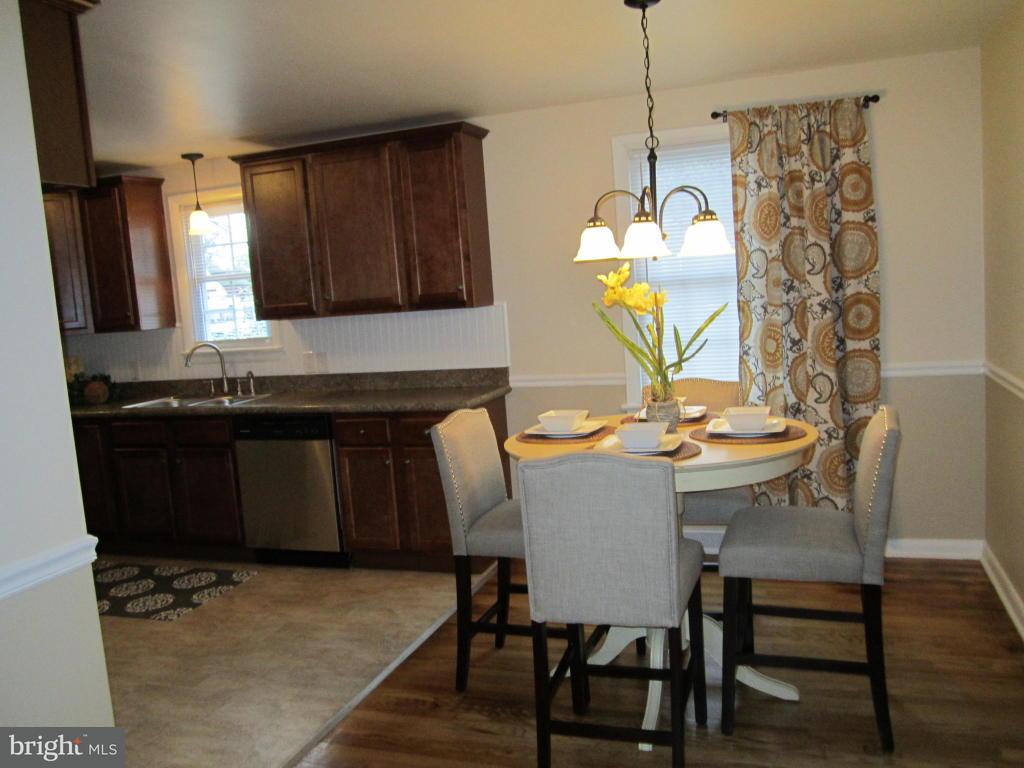 744 Robin Road Lancaster, PA 17601 - Photo 7 of 24 Gallery Image 7