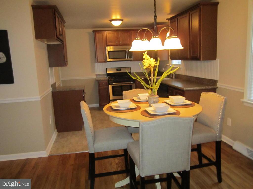 744 Robin Road Lancaster, PA 17601 - Photo 8 of 24 Gallery Image 8