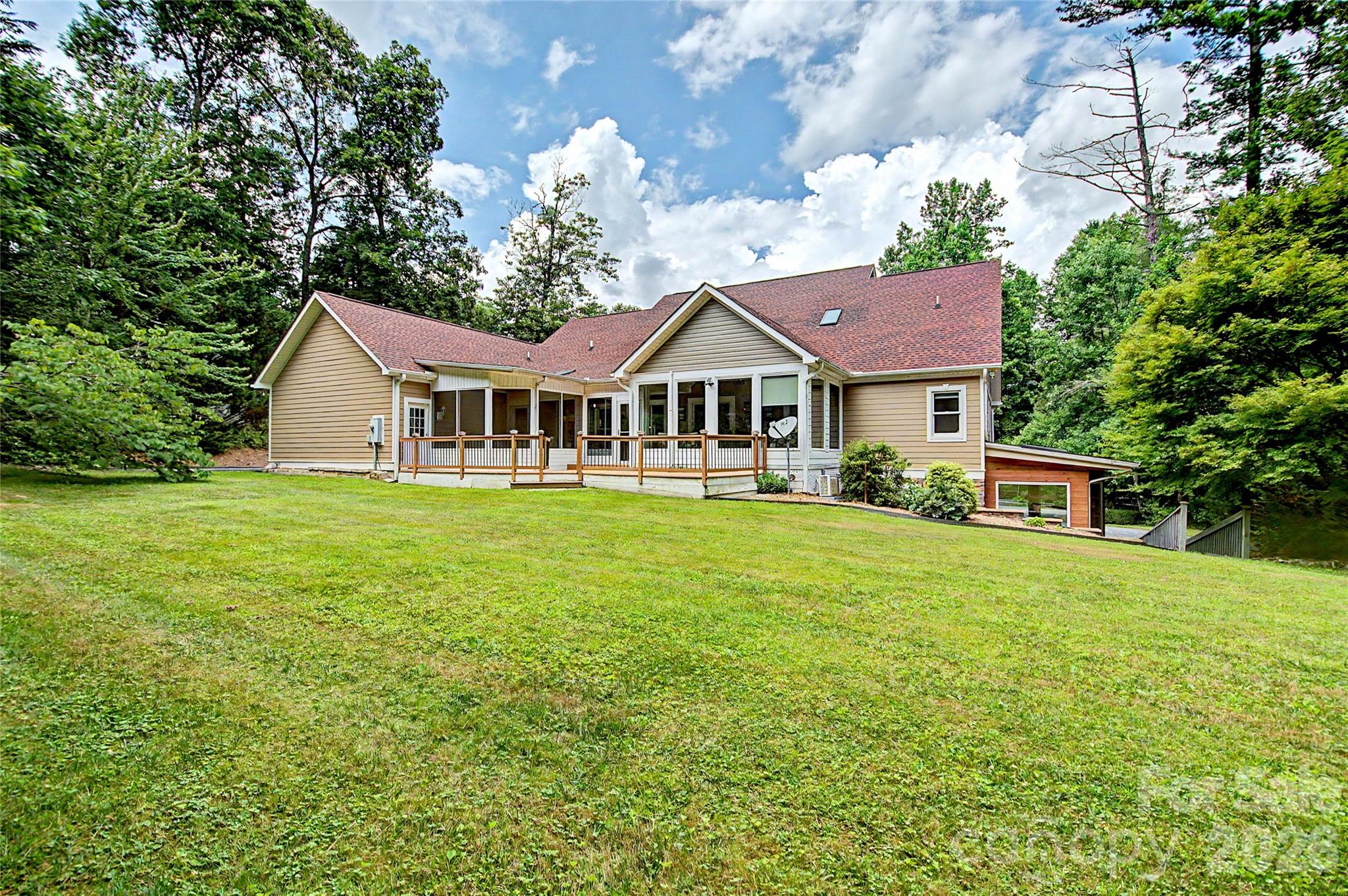 312 Benjamin Way Hendersonville, NC 28792 - Photo 45 of 47