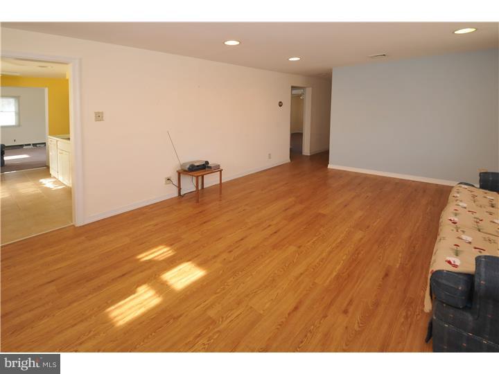 2764 Kruger Road Abington, PA 19001 - Photo 3 of 18 Gallery Image 3