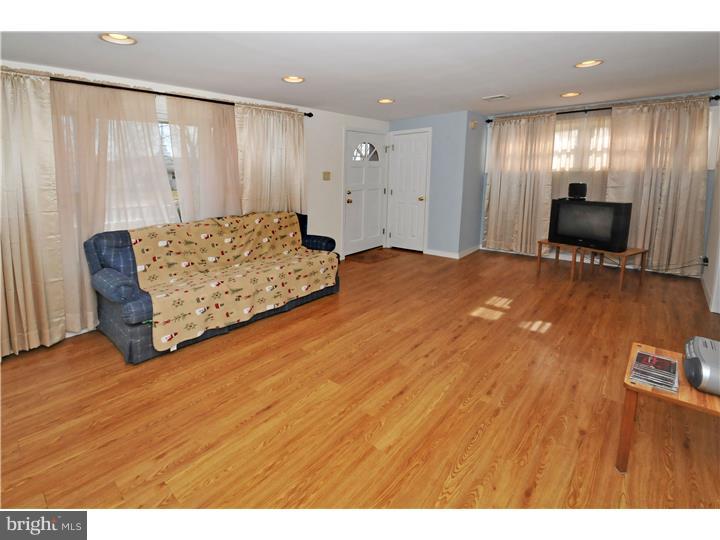 2764 Kruger Road Abington, PA 19001 - Photo 4 of 18 Gallery Image 4