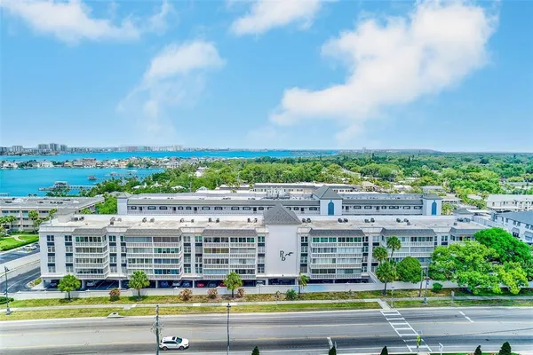 $499,900 | 131 Bluff View Drive, Unit 401, Belleair Bluffs, FL 33770