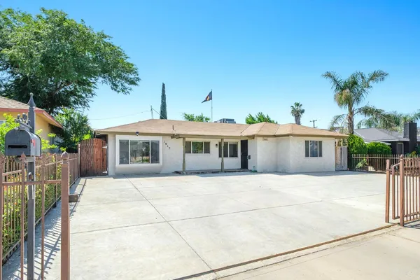 $364,900 | 1017 West Vassar Avenue, Fresno, CA 93705