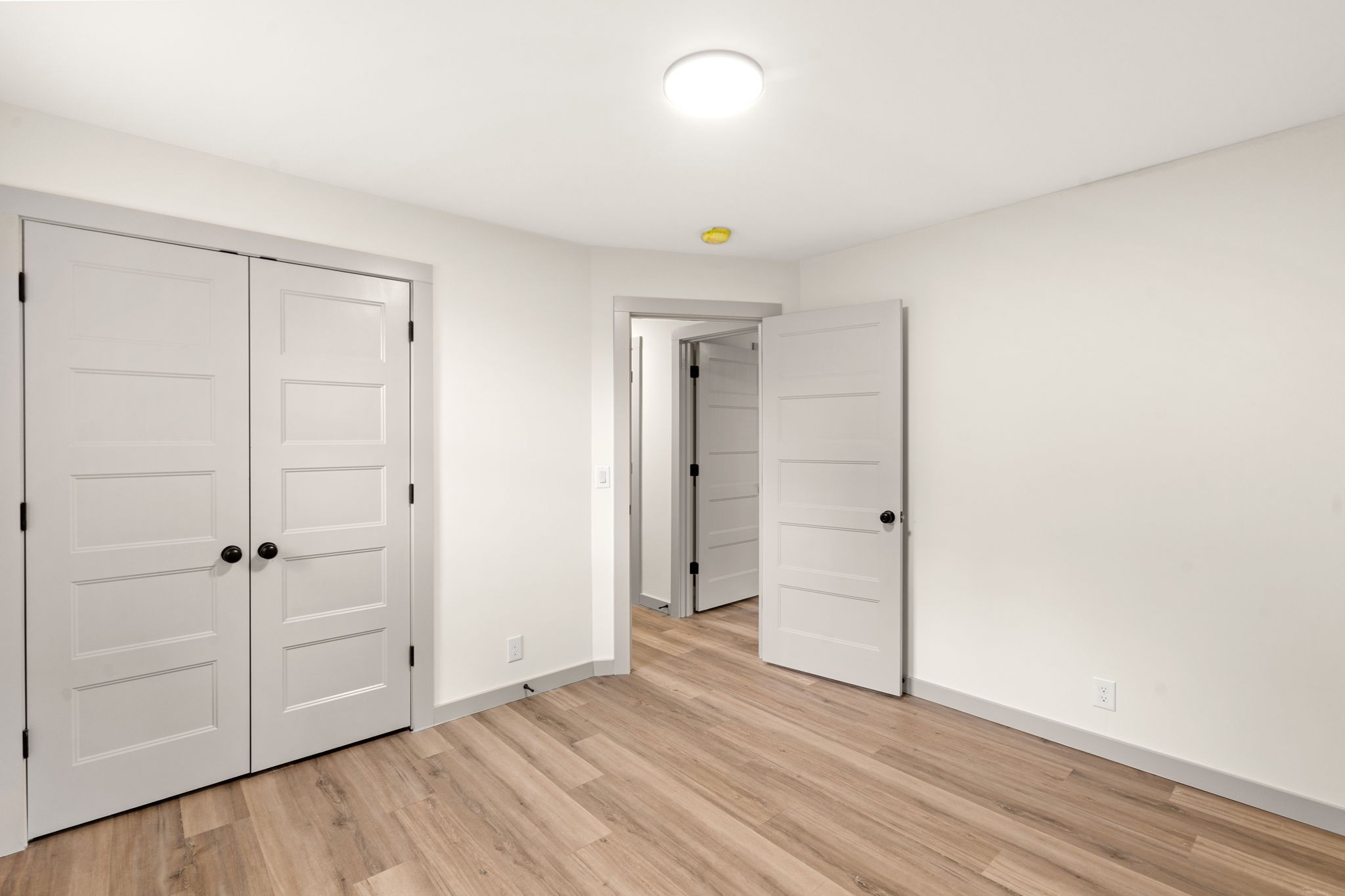 3004 Anderson Road Nashville, TN 37217 - Photo 20 of 28 a view of an empty room