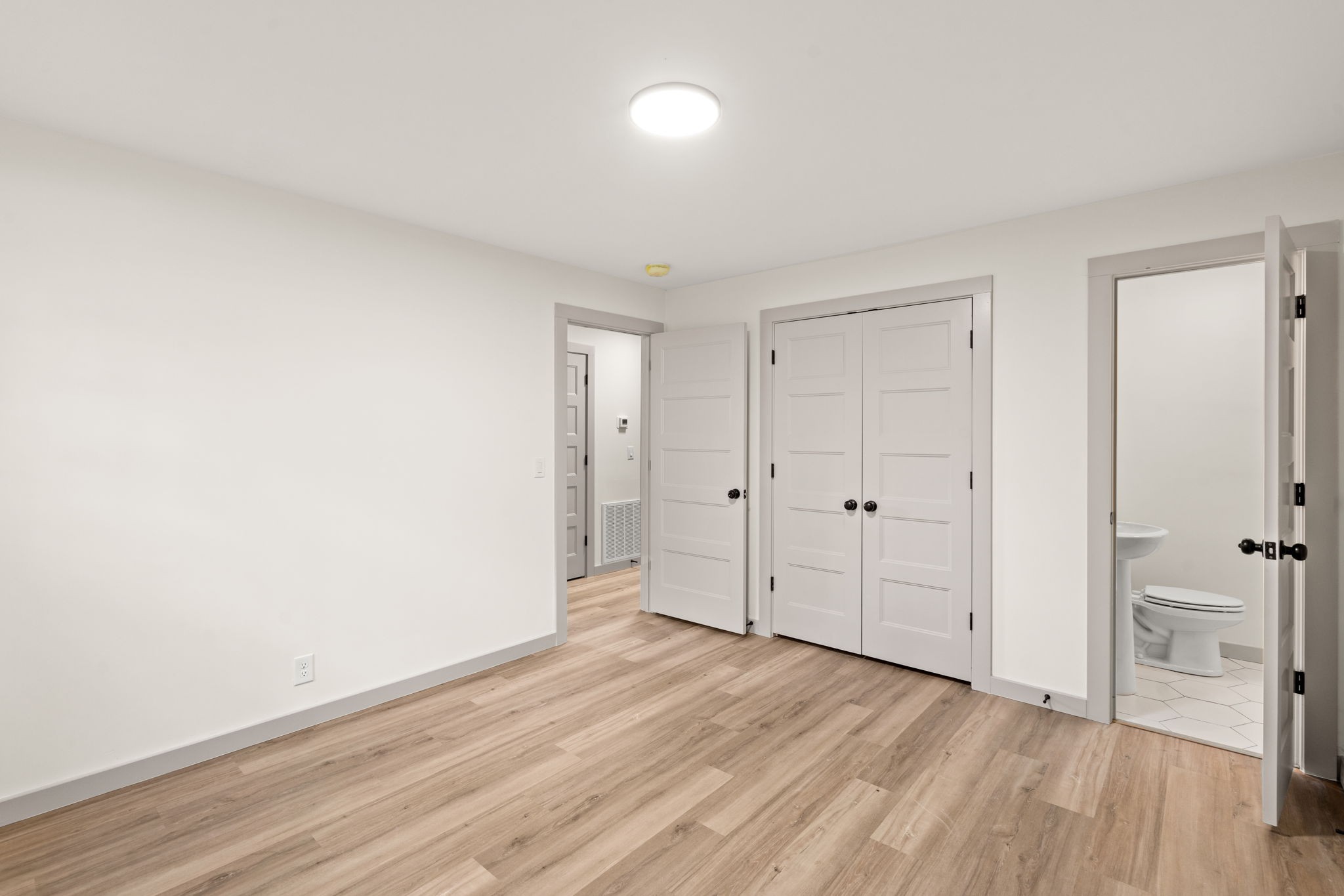 3004 Anderson Road Nashville, TN 37217 - Photo 22 of 28 a view of a room with wooden floor