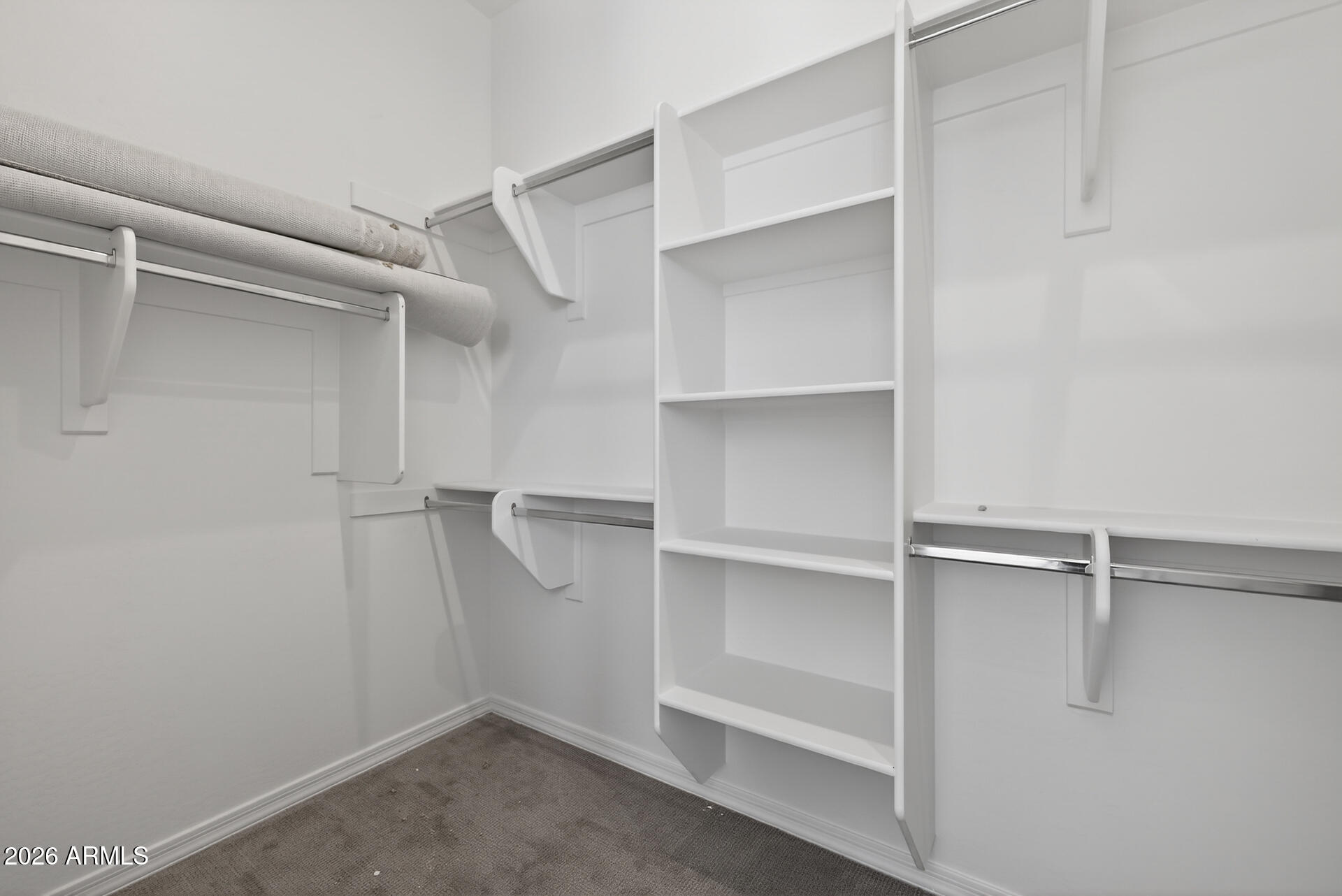 4273 East John Street Gilbert, AZ 85295 - Photo 15 of 42 37)PRIMARY CLOSET