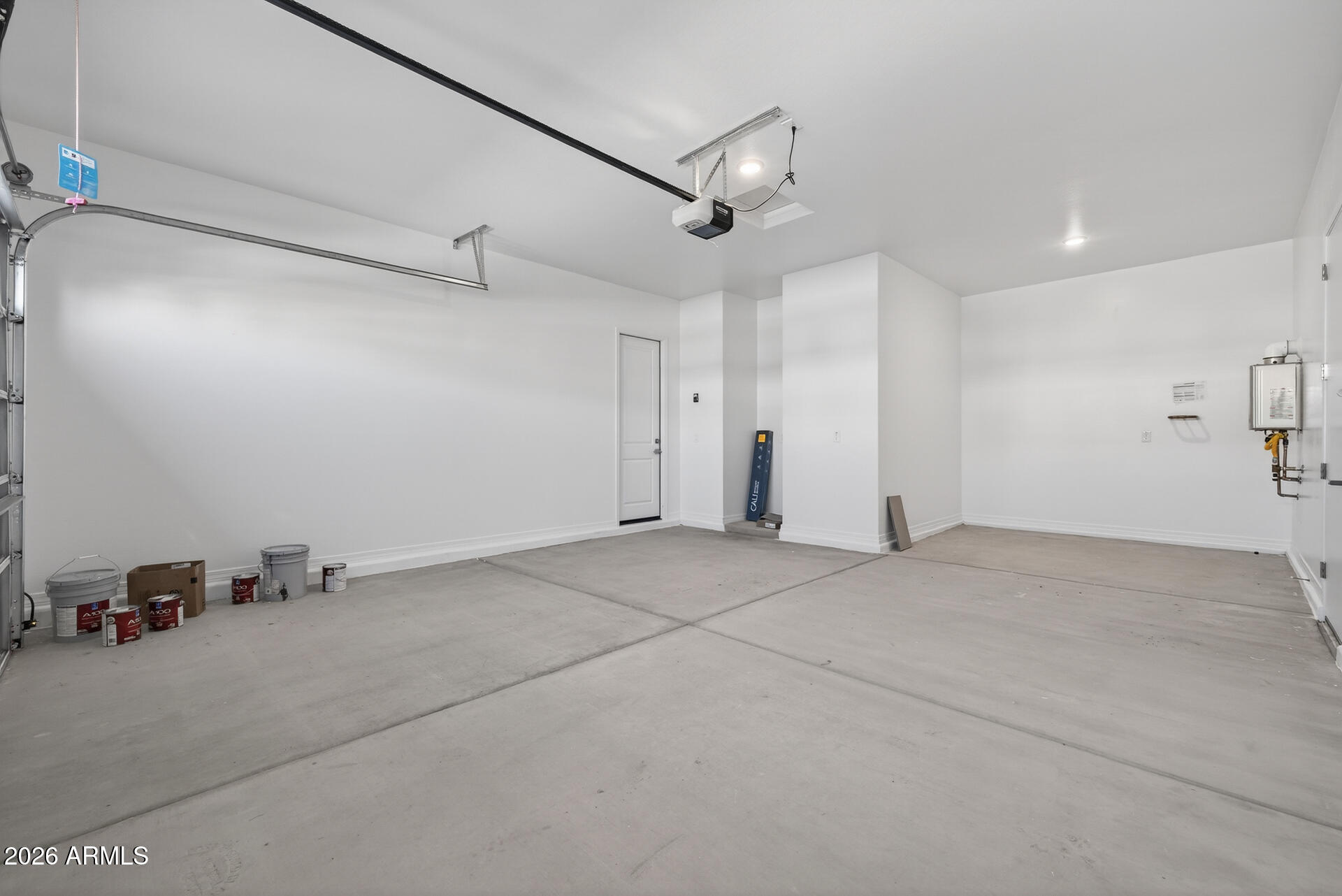4273 East John Street Gilbert, AZ 85295 - Photo 28 of 42 39)GARAGE