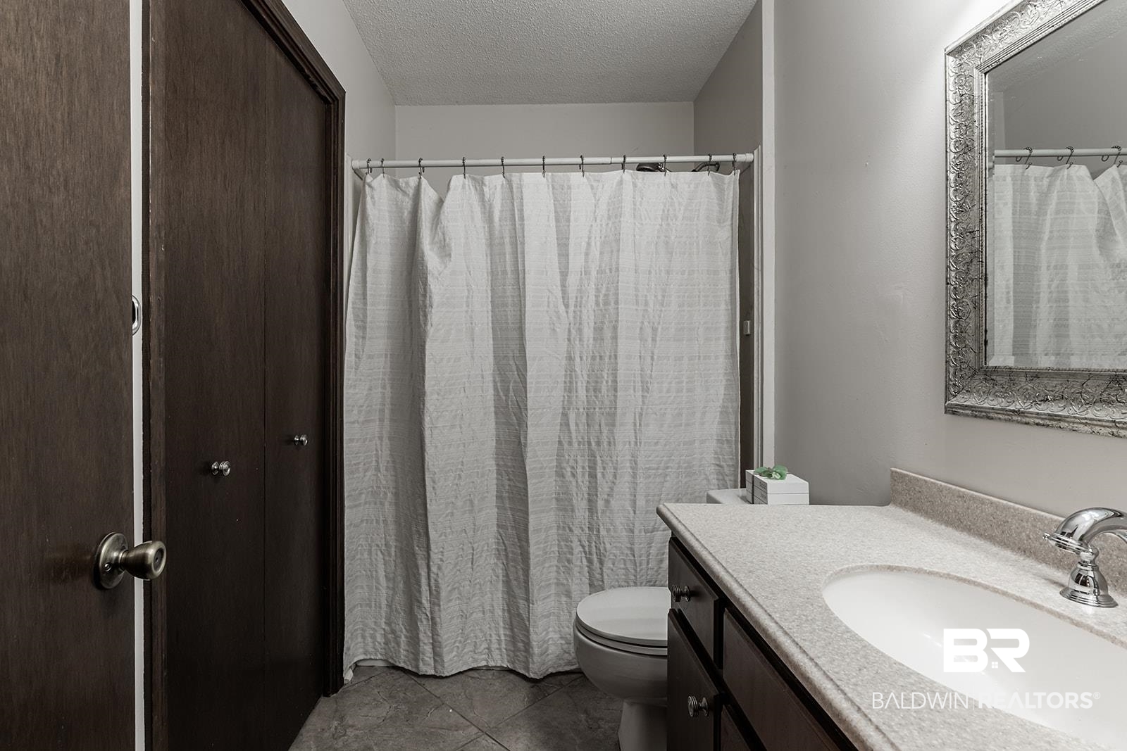 5616 Candia Court Mobile, AL 36693 - Photo 24 of 34 Bathroom