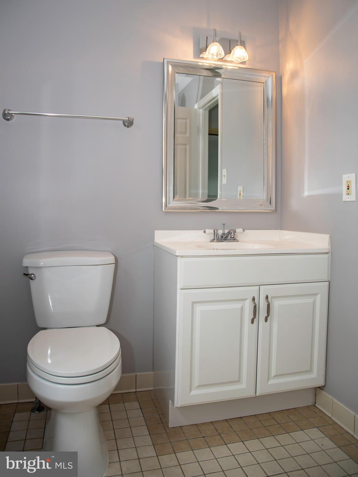 8402 Reflection Lane Vienna, VA 22182 - Photo 17 of 24 Full Bath