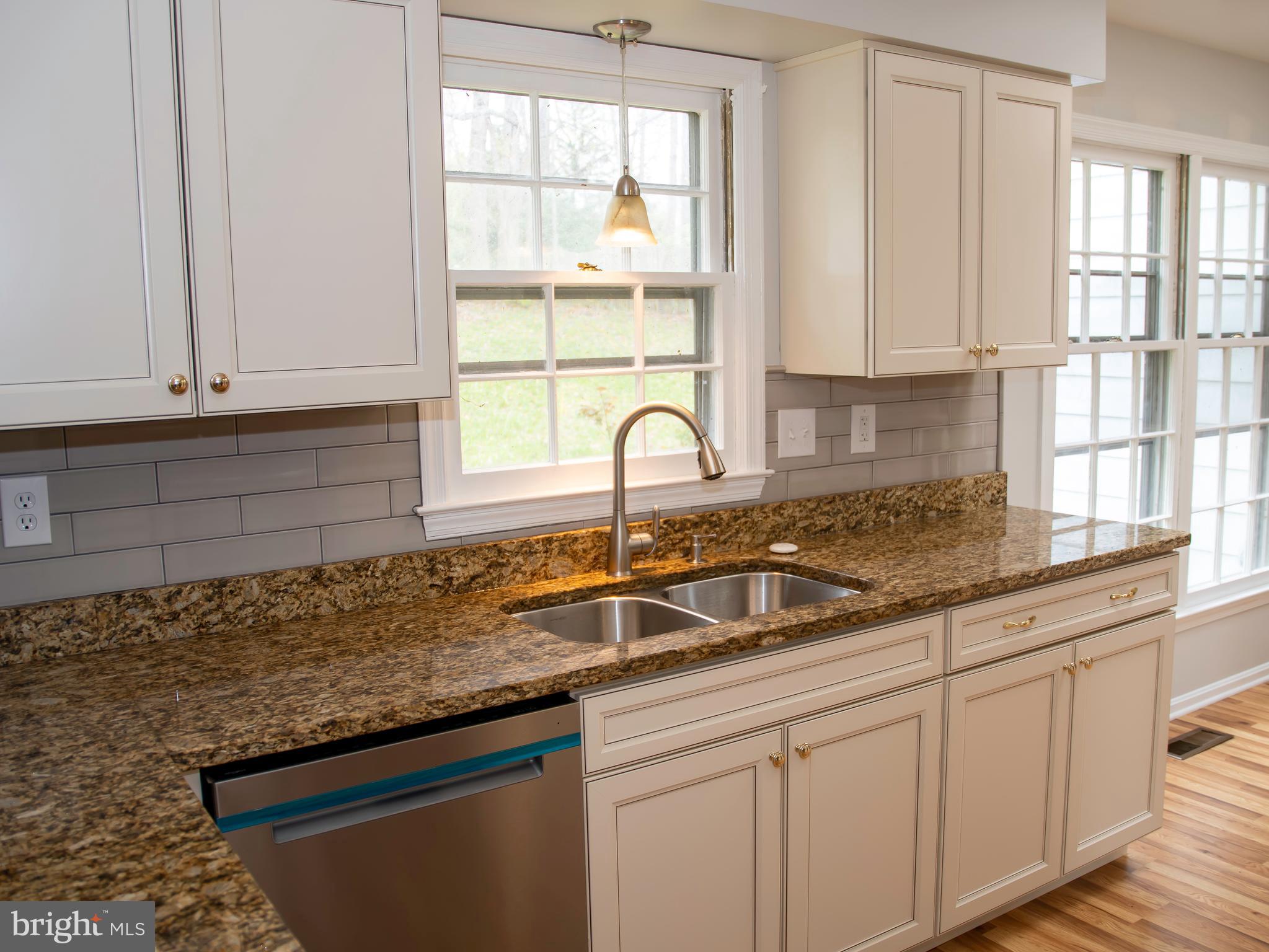 8402 Reflection Lane Vienna, VA 22182 - Photo 5 of 24 Kitchen