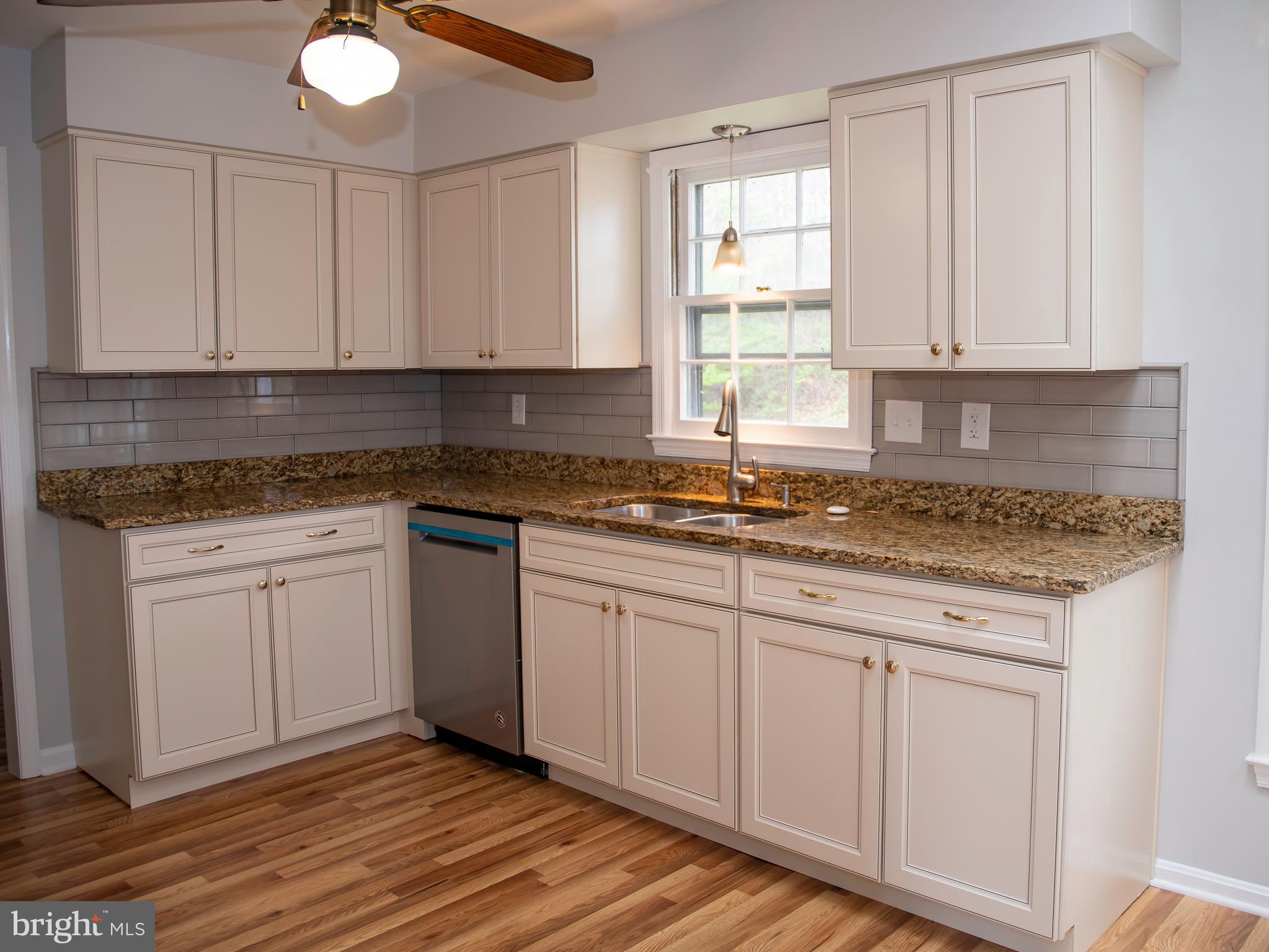 8402 Reflection Lane Vienna, VA 22182 - Photo 6 of 24 Kitchen