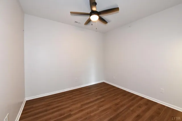 $268,500 | 128 Brenleigh Court, Unit 306, Lynchburg, VA 24501